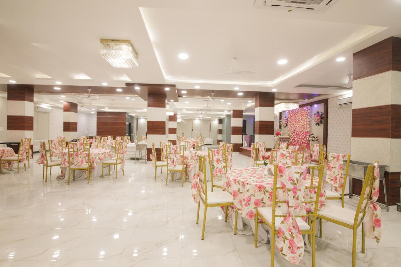 Twin Towers Greater Noida Exterior foto