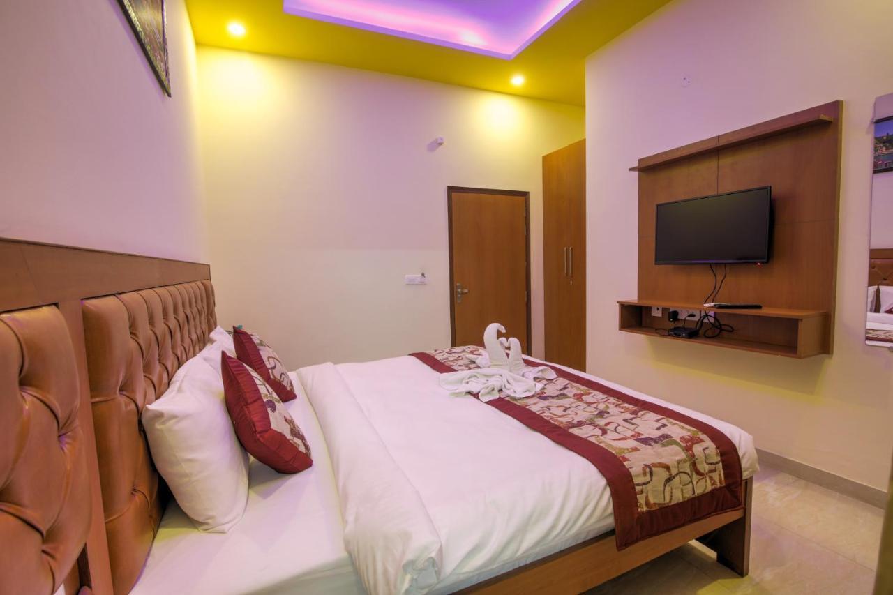 Twin Towers Greater Noida Exterior foto