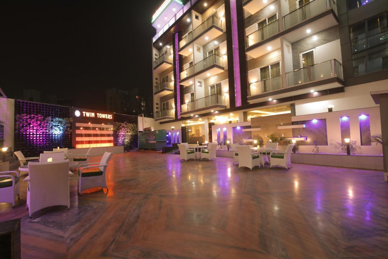Twin Towers Greater Noida Exterior foto